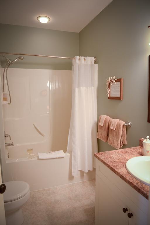 Ocean Mist Guesthouse Юклулет Номер фото