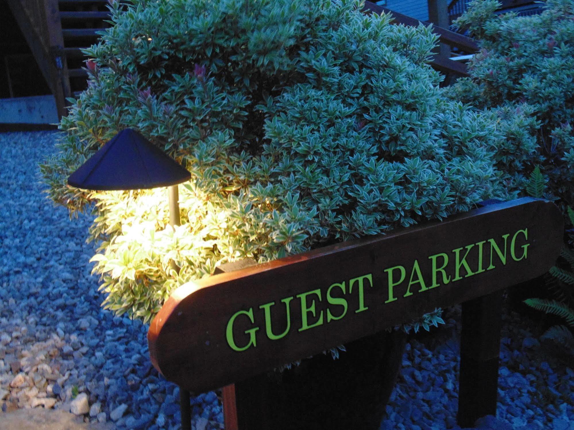 Ocean Mist Guesthouse Юклулет Екстер'єр фото